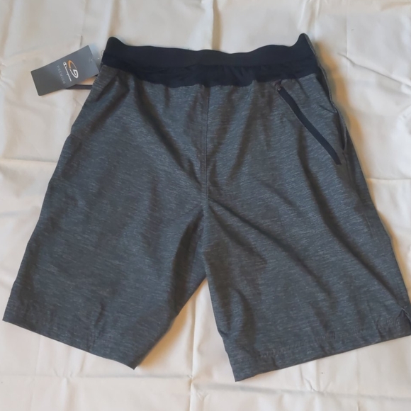 Champion athletic shorts - Picture 2 of 3